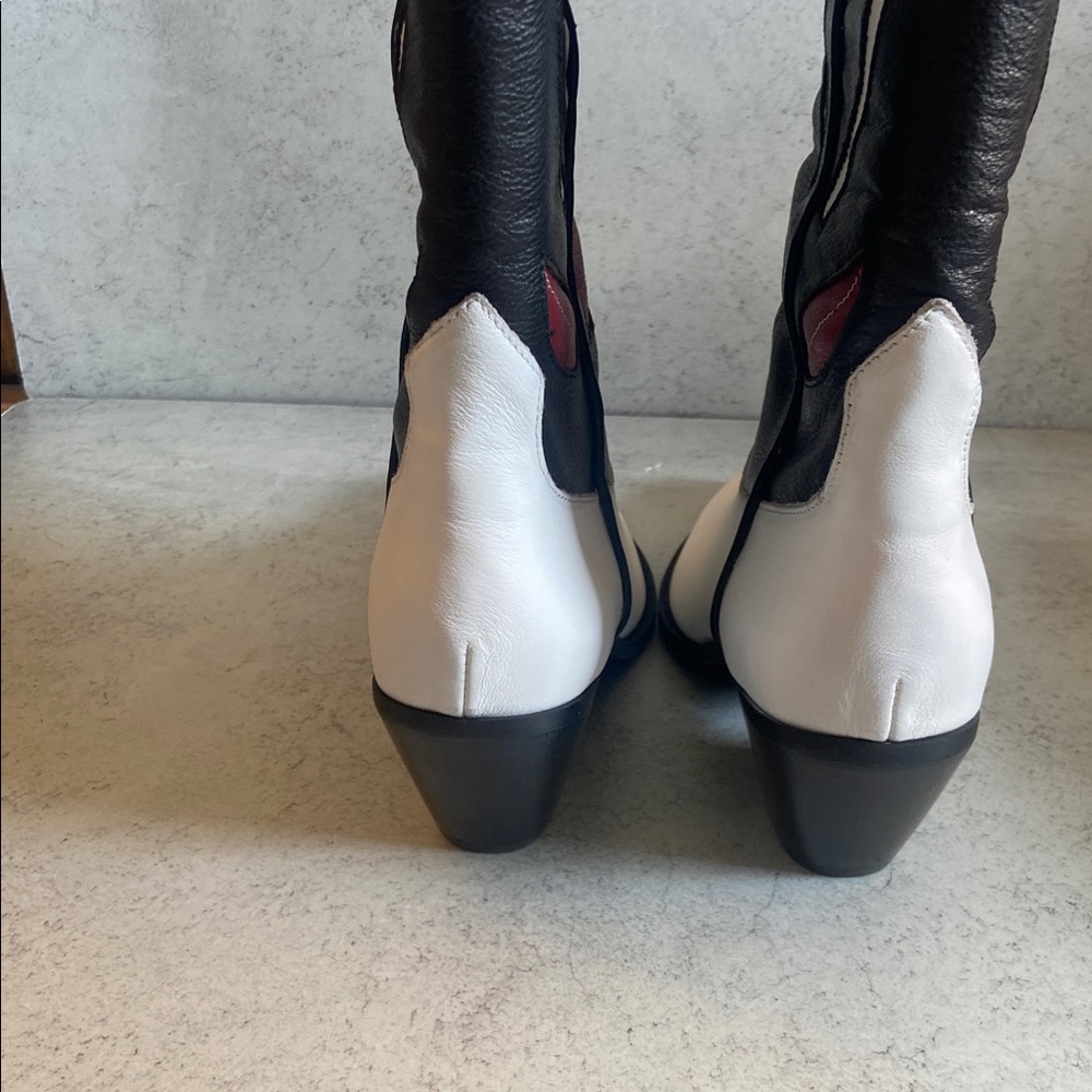 New Matisse Western Boots Black White Red Leather Floral Cowboy Tall Boot Sz 8 - Picture 9 of 9